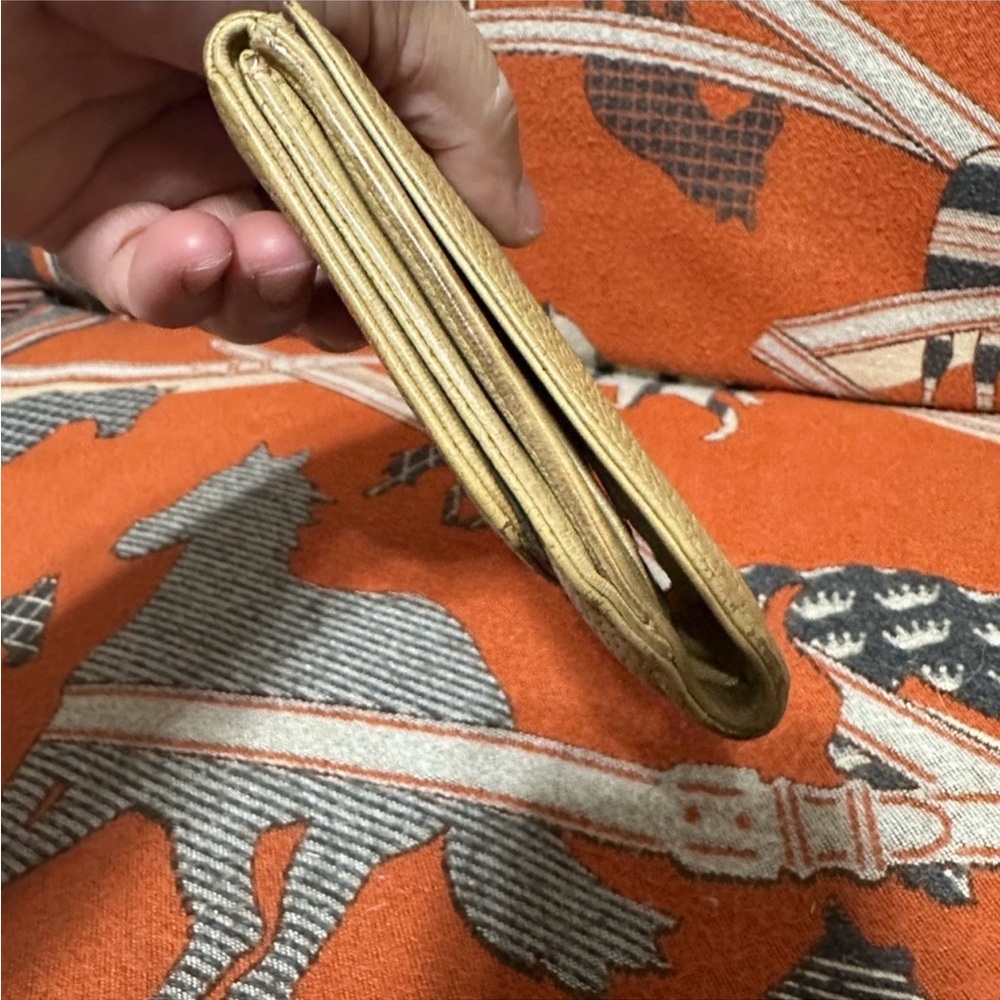 Chanel CC Logo Tan Leather Wallet - Picture 4 of 7